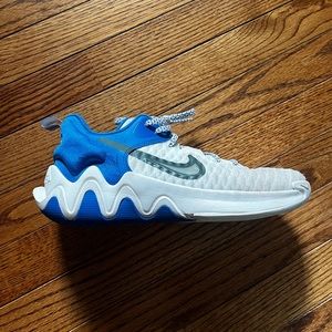 Nike Girls basket ball shoes